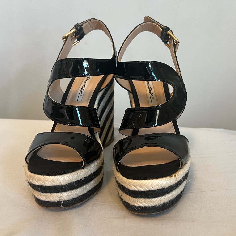 Brian Atwood size 40 black cream stripes espadrilles wedge narrow preowned